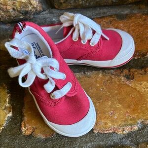 Keds Sneakers.
